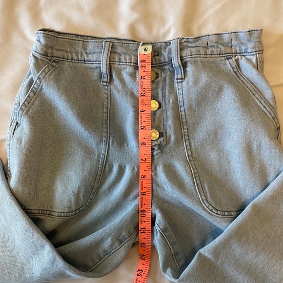 J. Crew Straight Leg Cropped Button Fly Jeans Light Wash Size 29P - Picture 5 of 10